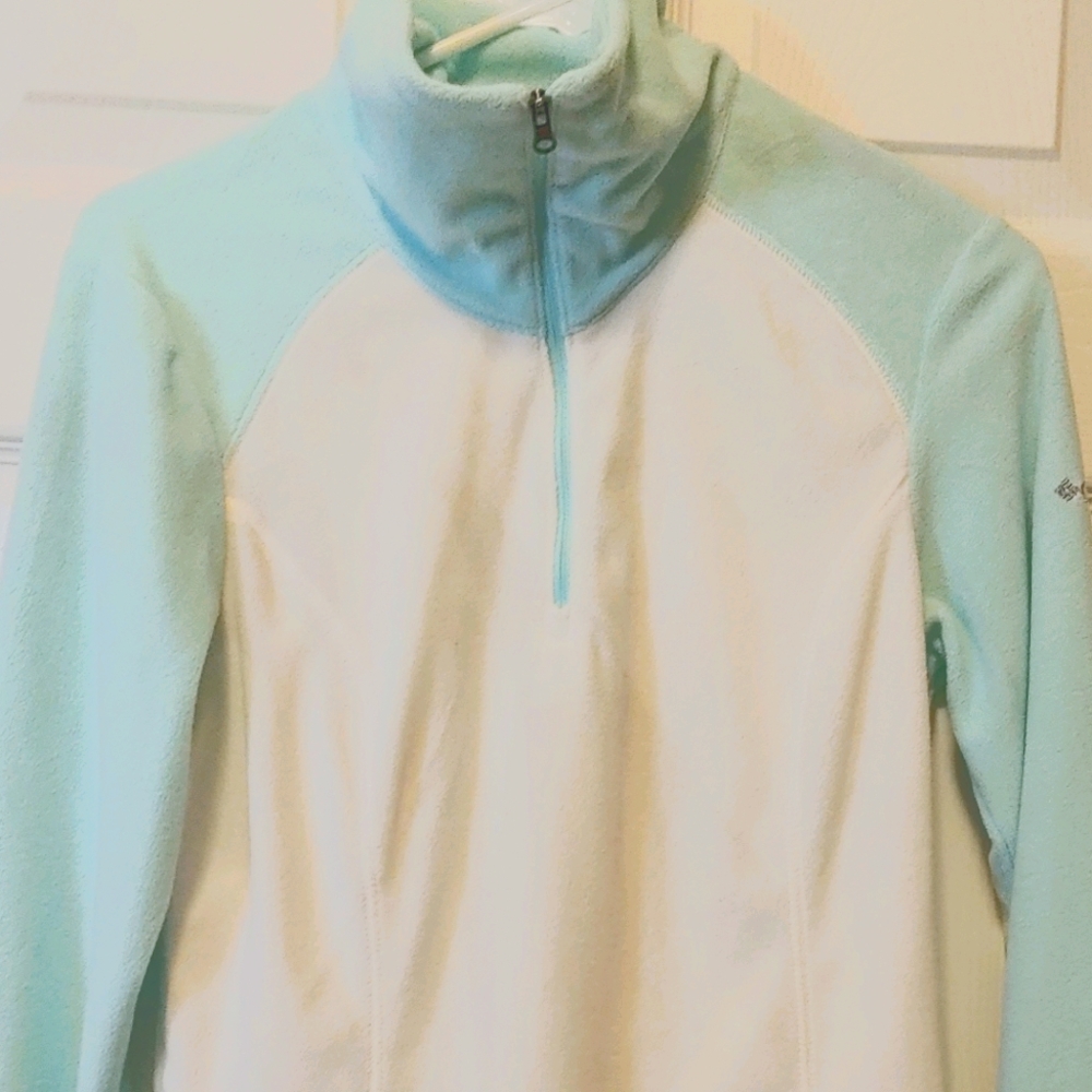 Columbia fleece pullover shirt